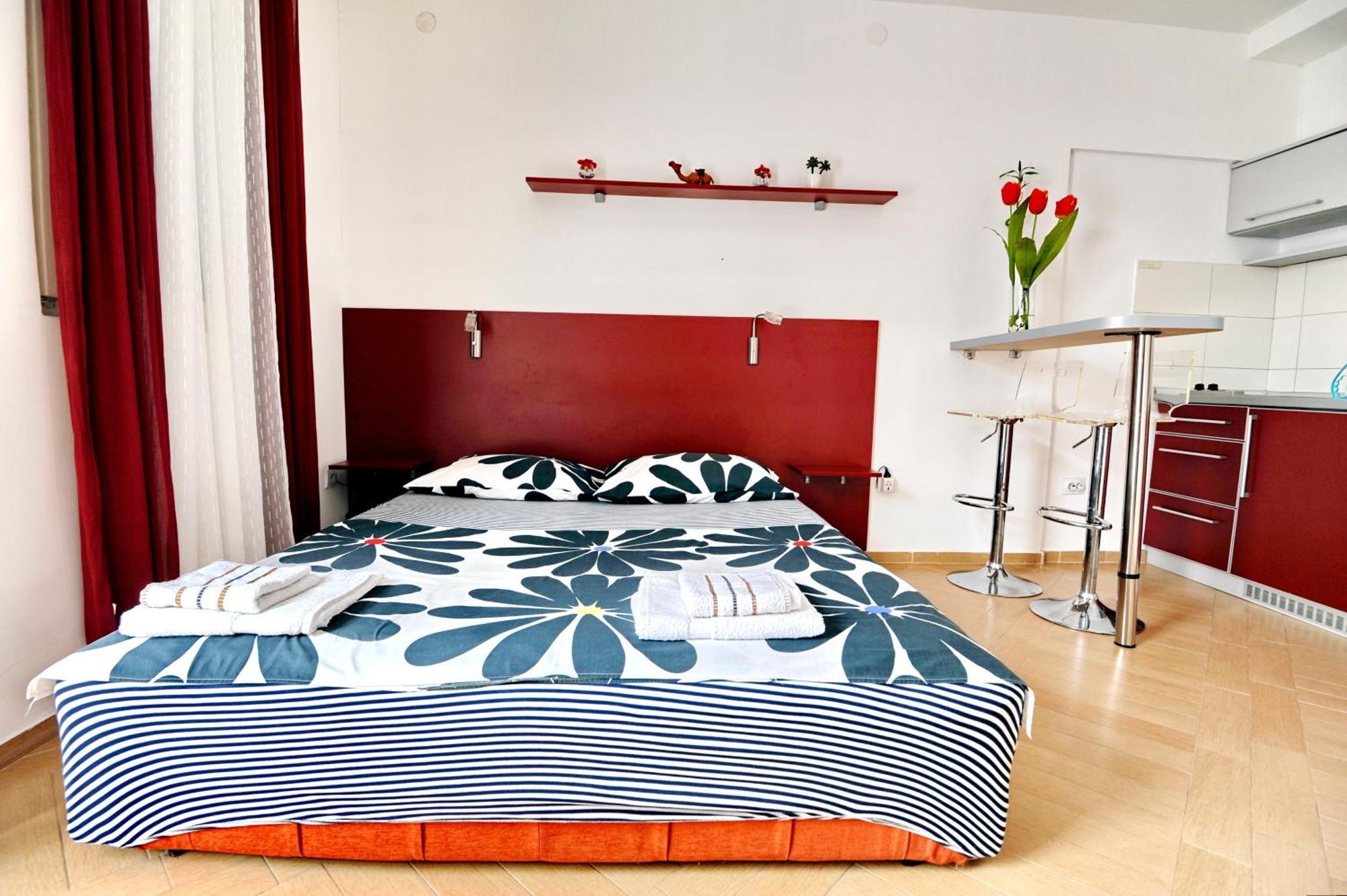 Apartments Kriva Ulica Kotor Room photo