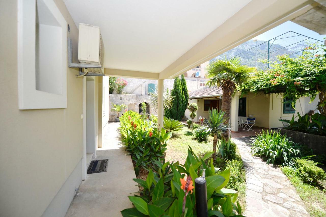 Apartments Kriva Ulica Kotor Exterior photo