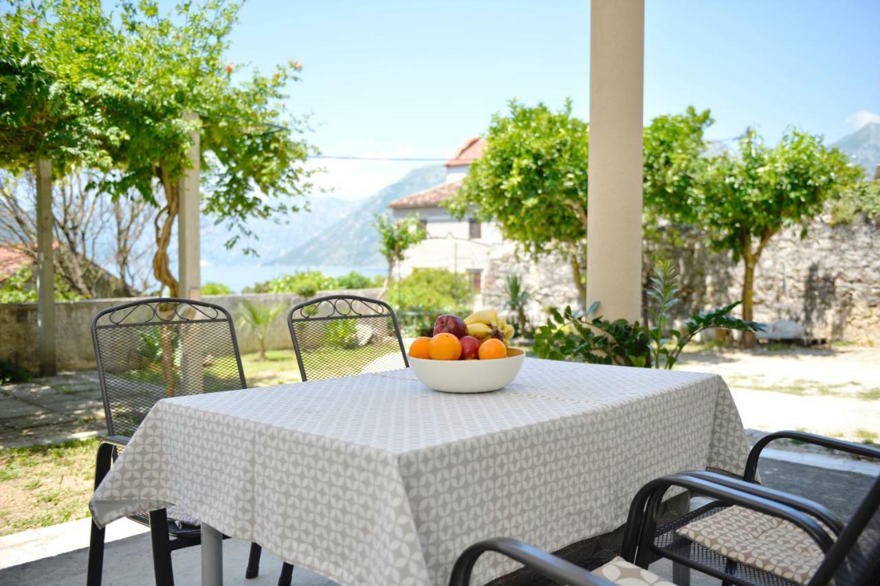 Apartments Kriva Ulica Kotor Exterior photo